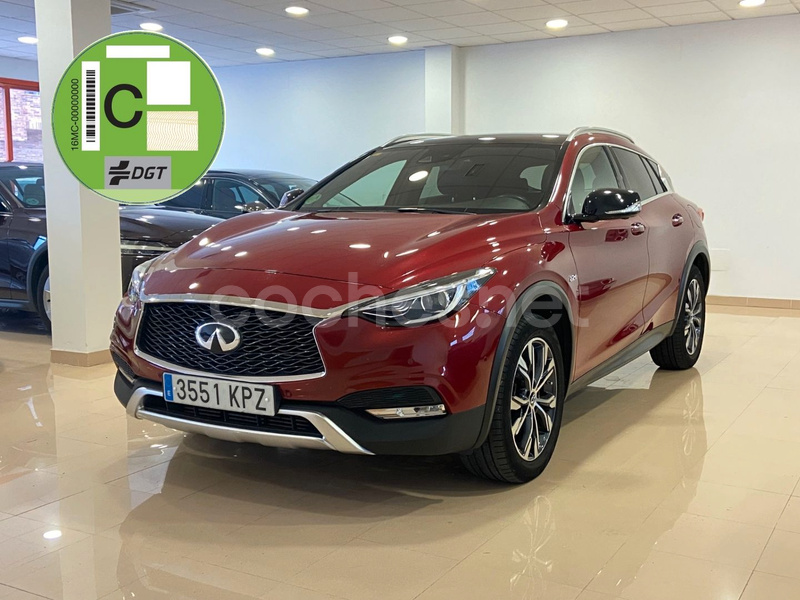 INFINITI QX30 2.2D PREMIUM TECH 7DCT AWD