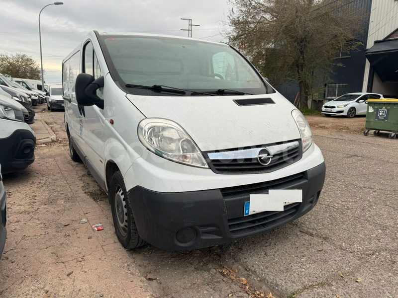 OPEL VIVARO L1 H1 EQUIPO DE MANTENMIENTO 2.0