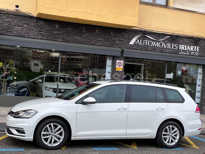 VOLKSWAGEN Golf Advance 1.6 TDI Variant