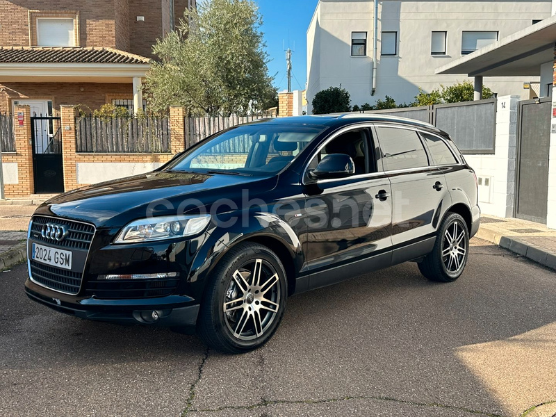 AUDI Q7 3.0 TDI quattro tiptronic