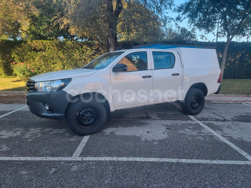 TOYOTA Hilux 2.4 D4D Cabina Doble GX