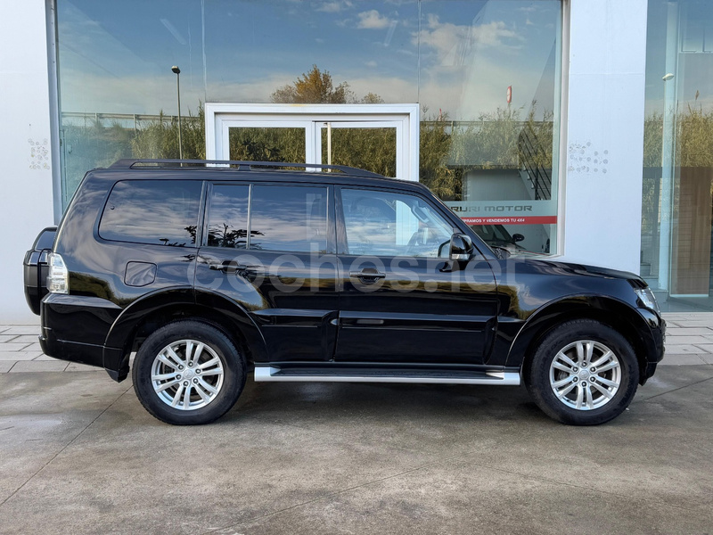 MITSUBISHI Montero 3.2 DID Kaiteki Auto