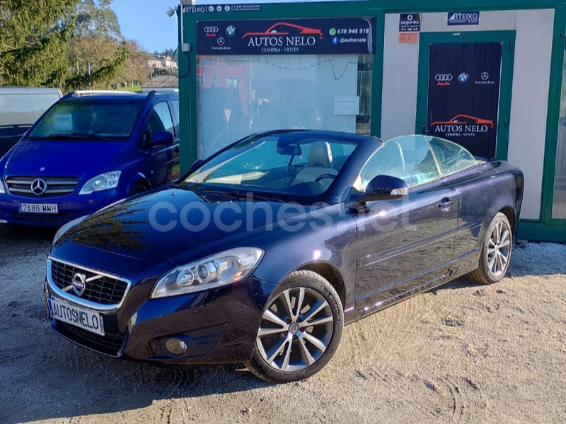 VOLVO C70 2.0 D3 Momentum Auto