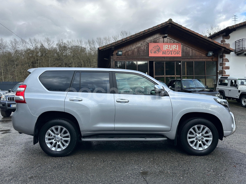 TOYOTA Land Cruiser 2.8 D4D LIMITED AUTO