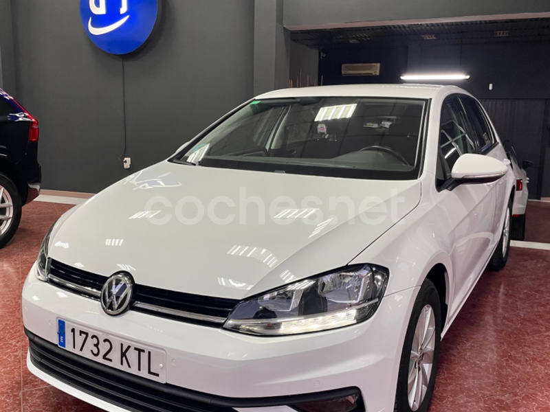 VOLKSWAGEN Golf Advance 1.0 TSI