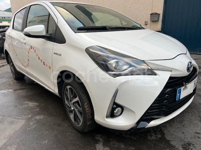 TOYOTA Yaris 1.5 100H Active Tech