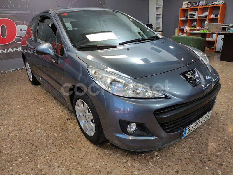 PEUGEOT 207 Confort 1.4 VTi 16v 95