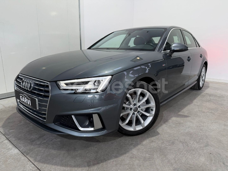 AUDI A4 S line 35 TDI S tronic