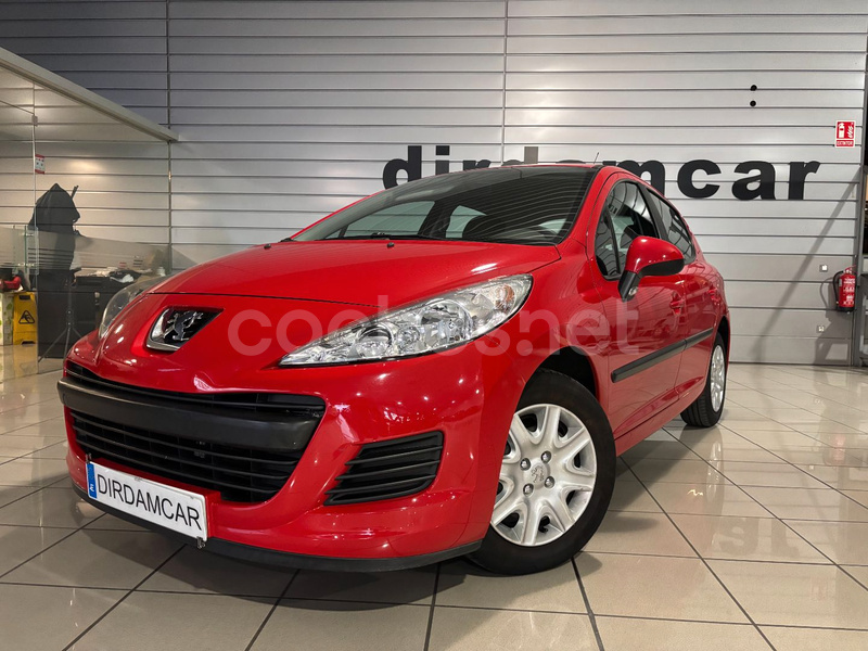 PEUGEOT 207 Confort 1.4 HDI 70