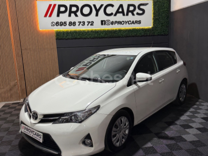 TOYOTA Auris 120D Business