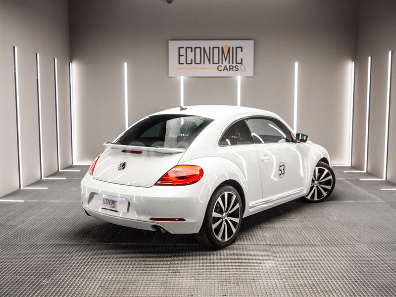 VOLKSWAGEN Beetle 2.0 TSI Sport