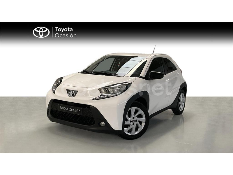 TOYOTA Aygo X Cross 1.0 VVTI Play