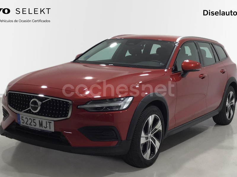 VOLVO V60 Cross Country 2.0 B4 D AWD Cross Country Core Auto