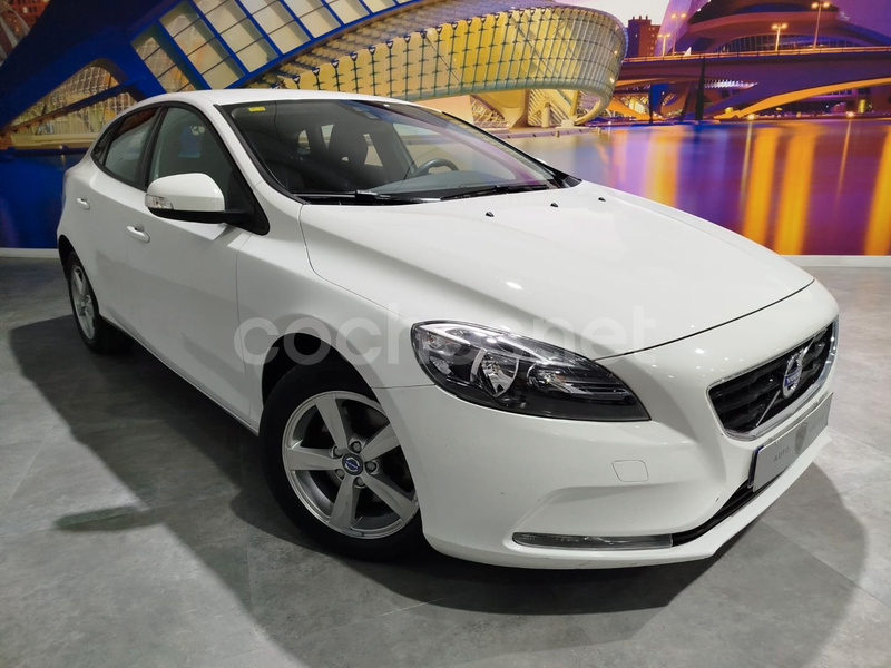 VOLVO V40 2.0 D2 Kinetic