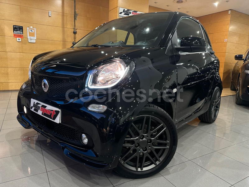 SMART fortwo EQ Ushuaia Limited Edition negro