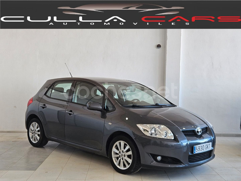 TOYOTA Auris 2.0 D4D Sol