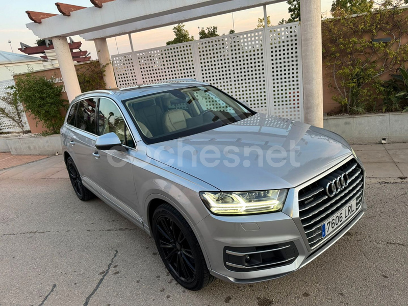 AUDI Q7 3.0 TDI quattro tiptronic