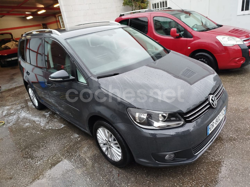 VOLKSWAGEN Touran Advance 2.0 TDI