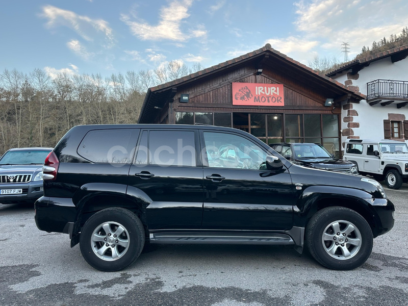 TOYOTA Land Cruiser 3.0 D4D VX