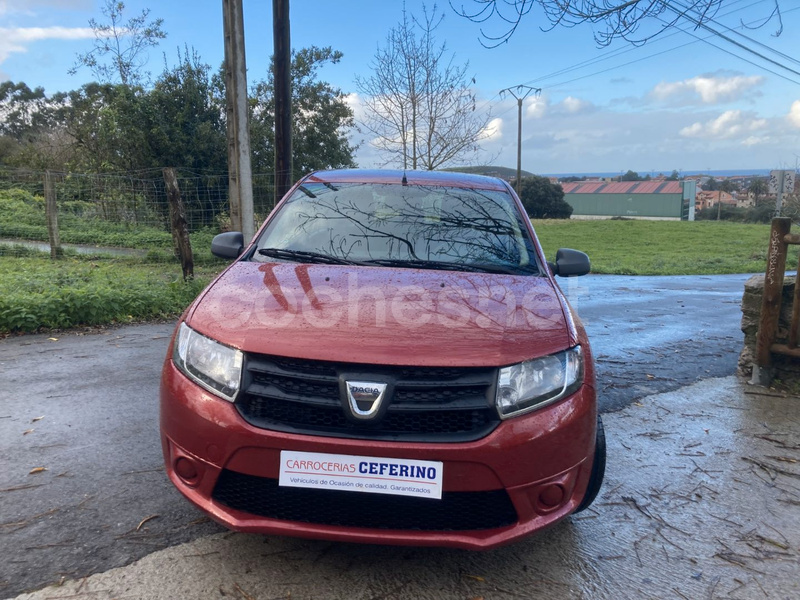 DACIA Sandero Laureate Music 1.2 16v 75