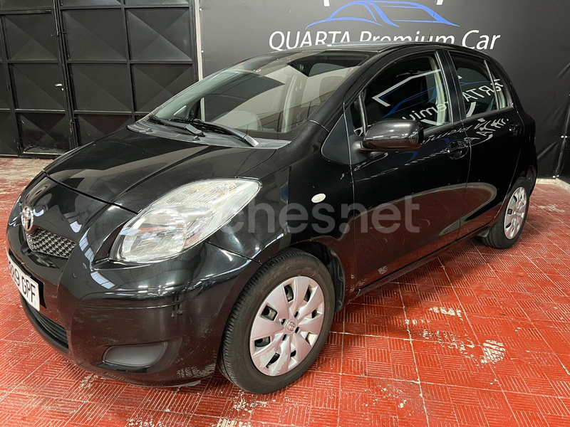 TOYOTA Yaris 1.3 VVTI Active