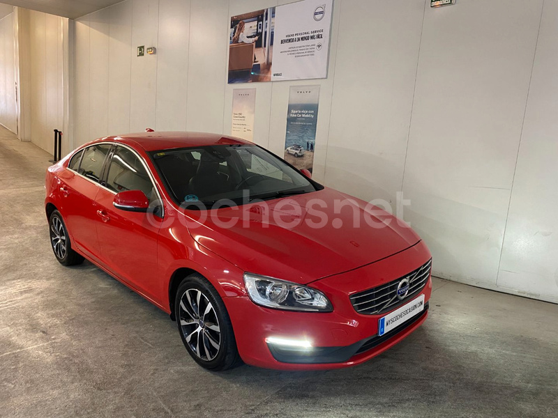 VOLVO S60 2.0 D3 Momentum Auto