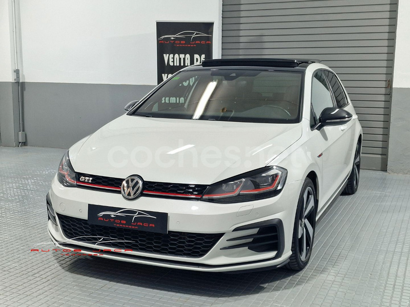 VOLKSWAGEN Golf GTI 2.0 TSI DSG