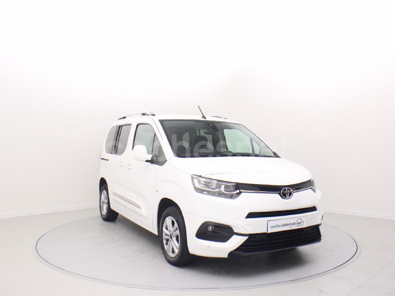 TOYOTA Proace City Verso 1.2 Family Active L1