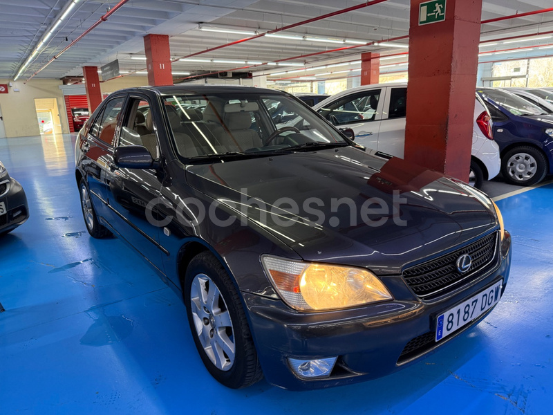 LEXUS IS200 2.0 Auto Luxury