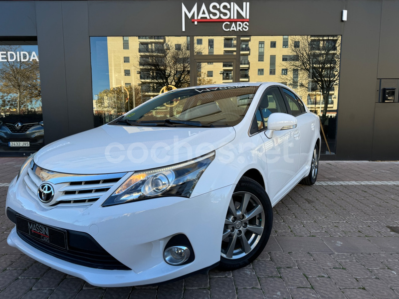 TOYOTA Avensis 120D Advance