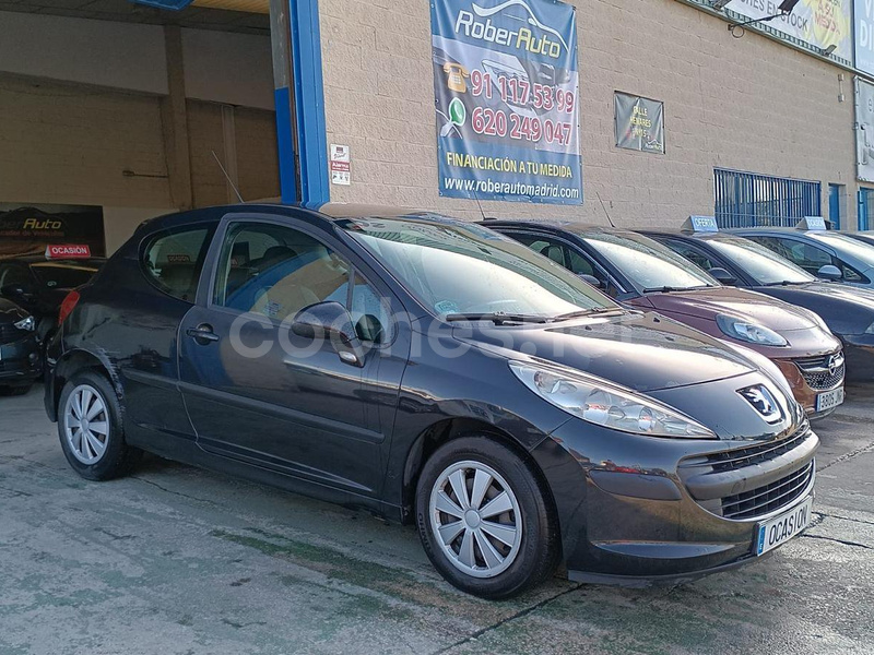 PEUGEOT 207 ACTIVE 1.4i 75