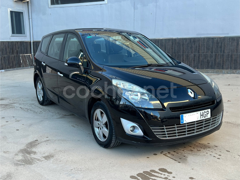 RENAULT Scénic Dynamique dCi 130