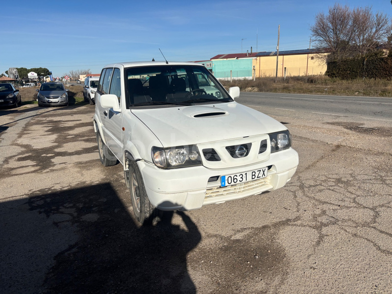 NISSAN Terrano II 2.7 TDi Elegance