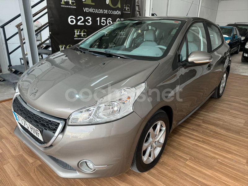 PEUGEOT 208 ACTIVE 1.2 VTi 82