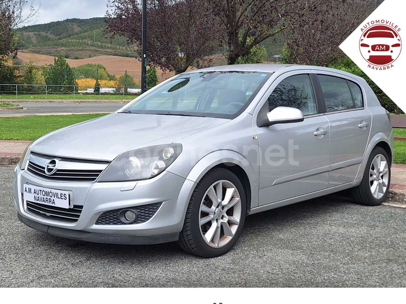 OPEL Astra 1.9 CDTi Cosmo 120 CV