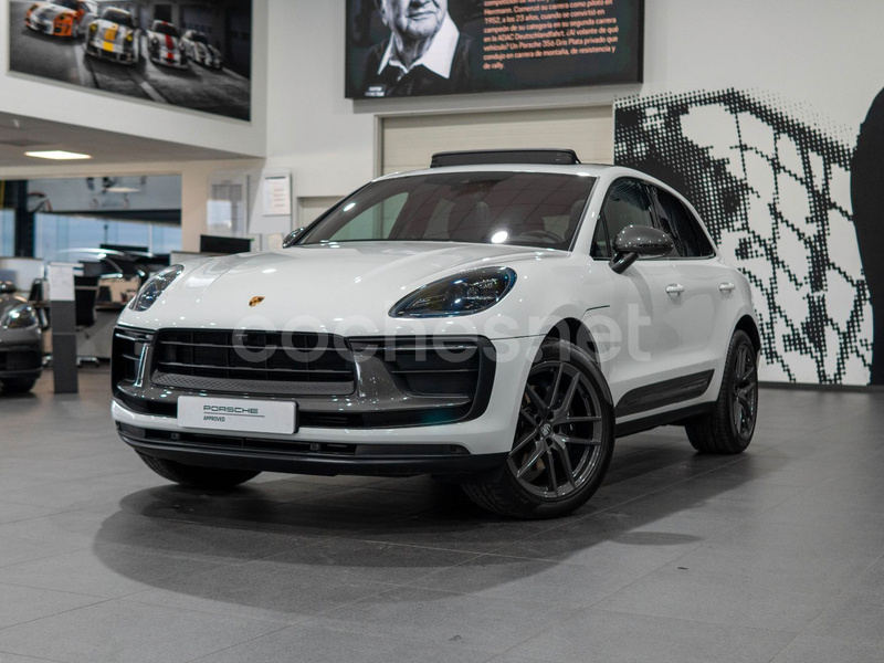 PORSCHE Macan T