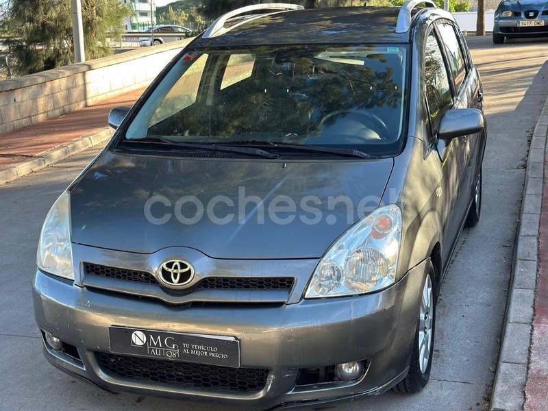 TOYOTA Corolla Verso 2.2 D4D Luna