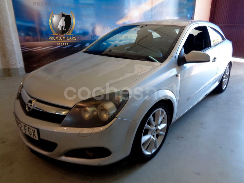 OPEL Astra GTC 1.7 CDTi Cosmo