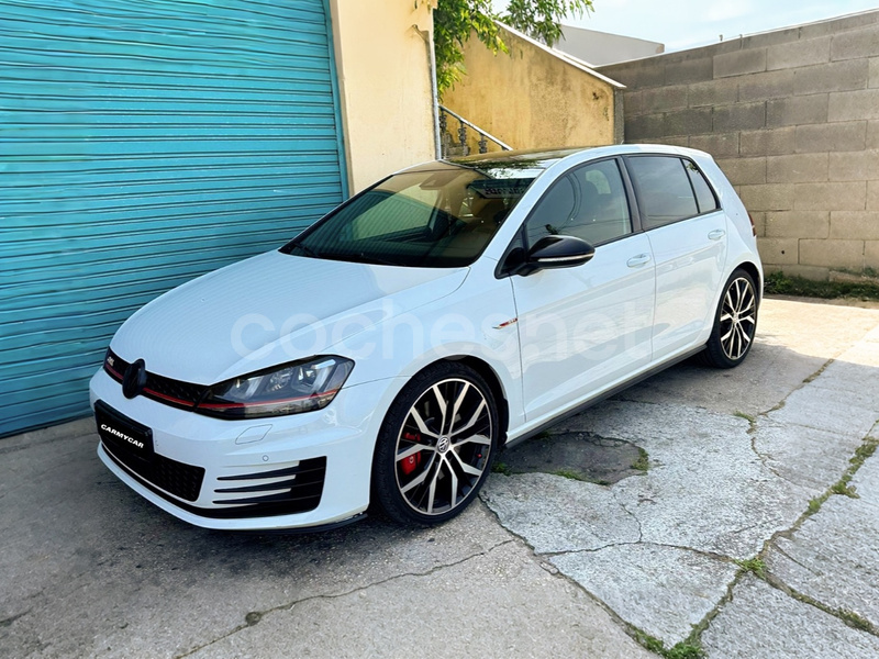 VOLKSWAGEN Golf GTI Performance 2.0 TSI DSG BMT