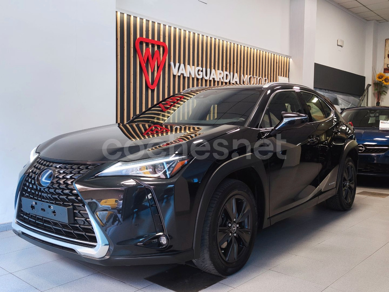 LEXUS UX 2.0 250h Business 4WD Navigation