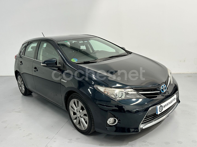 TOYOTA Auris Hybrid Active