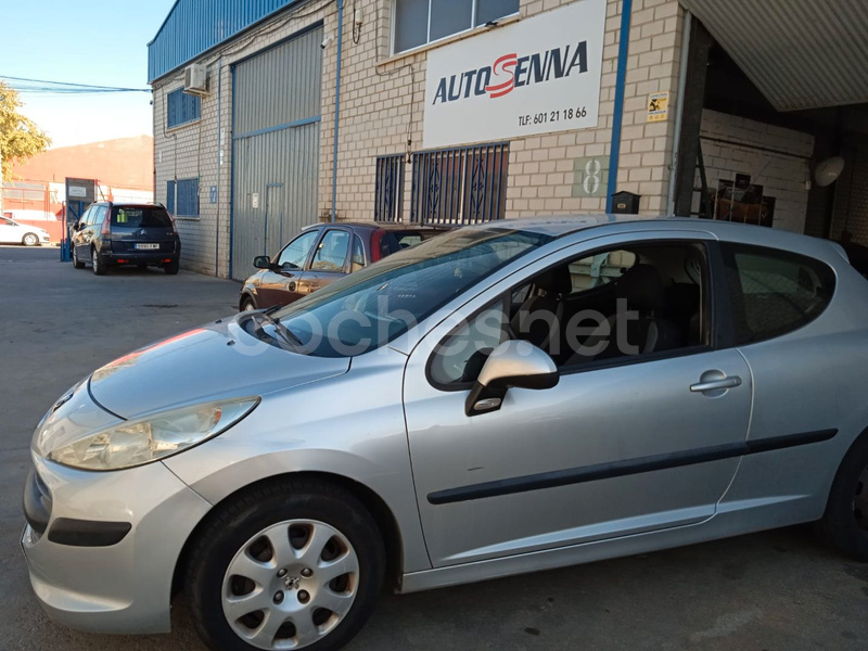 PEUGEOT 207 Confort 1.4 VTi 16v 95