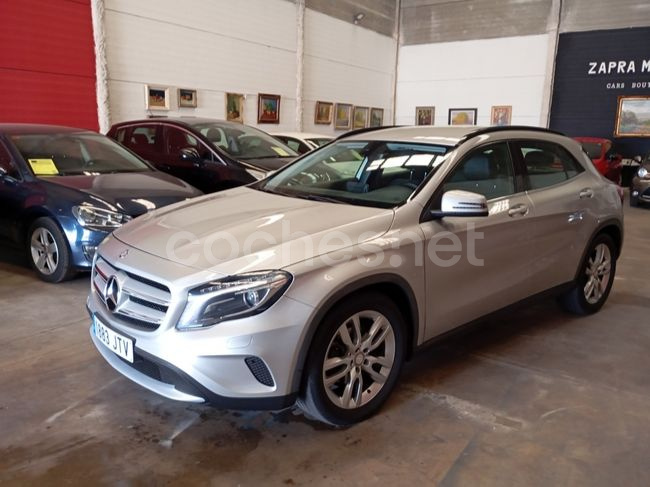 MERCEDES-BENZ Clase GLA GLA 200 d Style