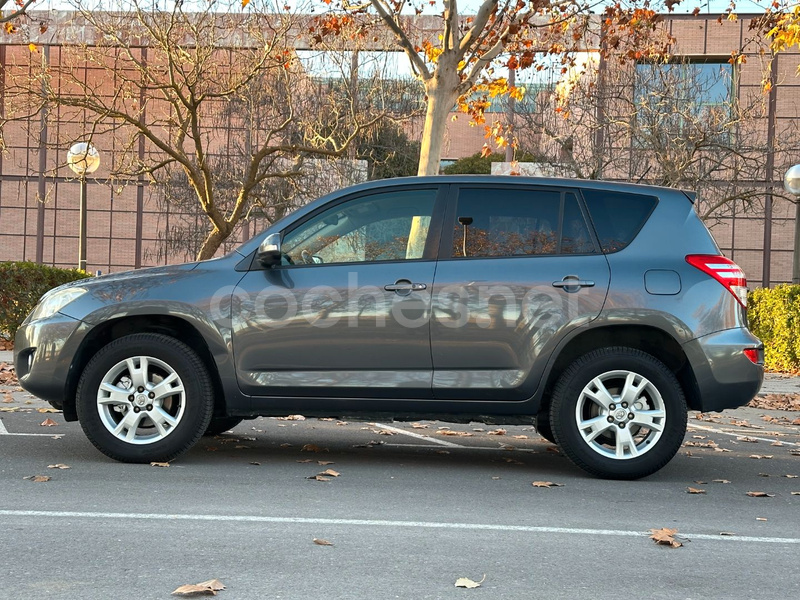 TOYOTA Rav4 2.2 D4D Executive 4x4