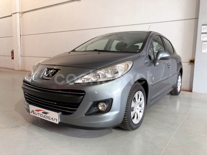 PEUGEOT 207 Confort 1.4 HDI 70 FAP