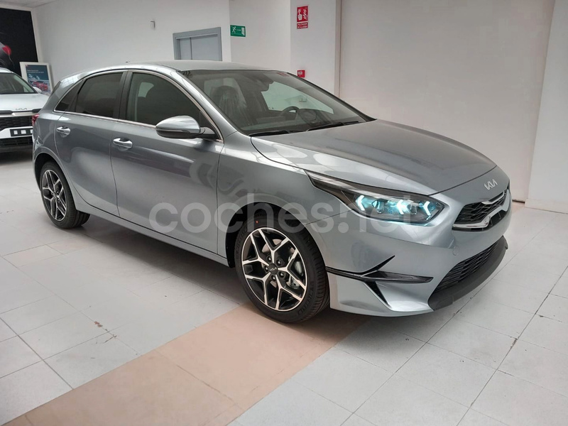 KIA Ceed 1.6 MHEV Tech DCT