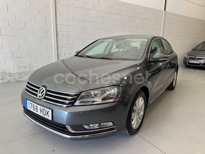 VOLKSWAGEN Passat 1.6 TDI Advance BlueMotion Tech