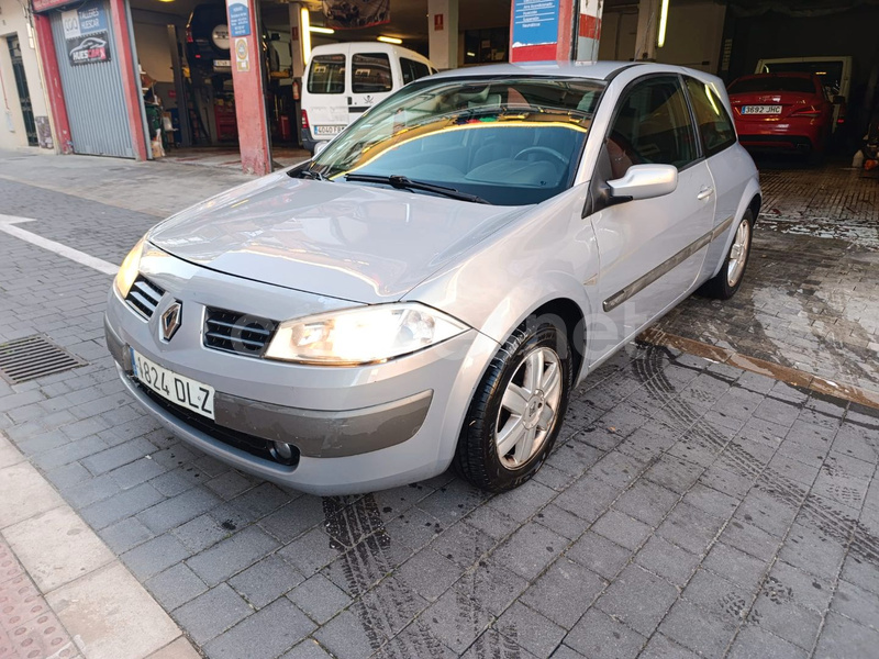 RENAULT Mégane CONFORT AUTHENTIQUE 1.5DCI100