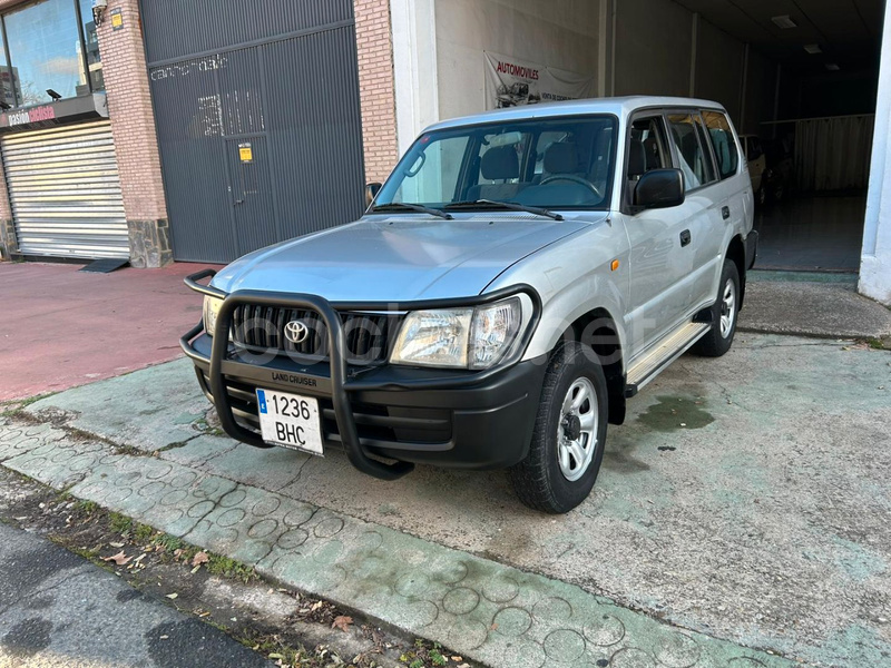 TOYOTA Land Cruiser 90 3.0 D4D GX