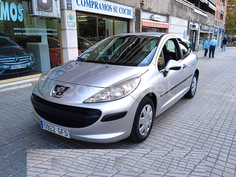 PEUGEOT 207 Confort 1.4 HDI 70